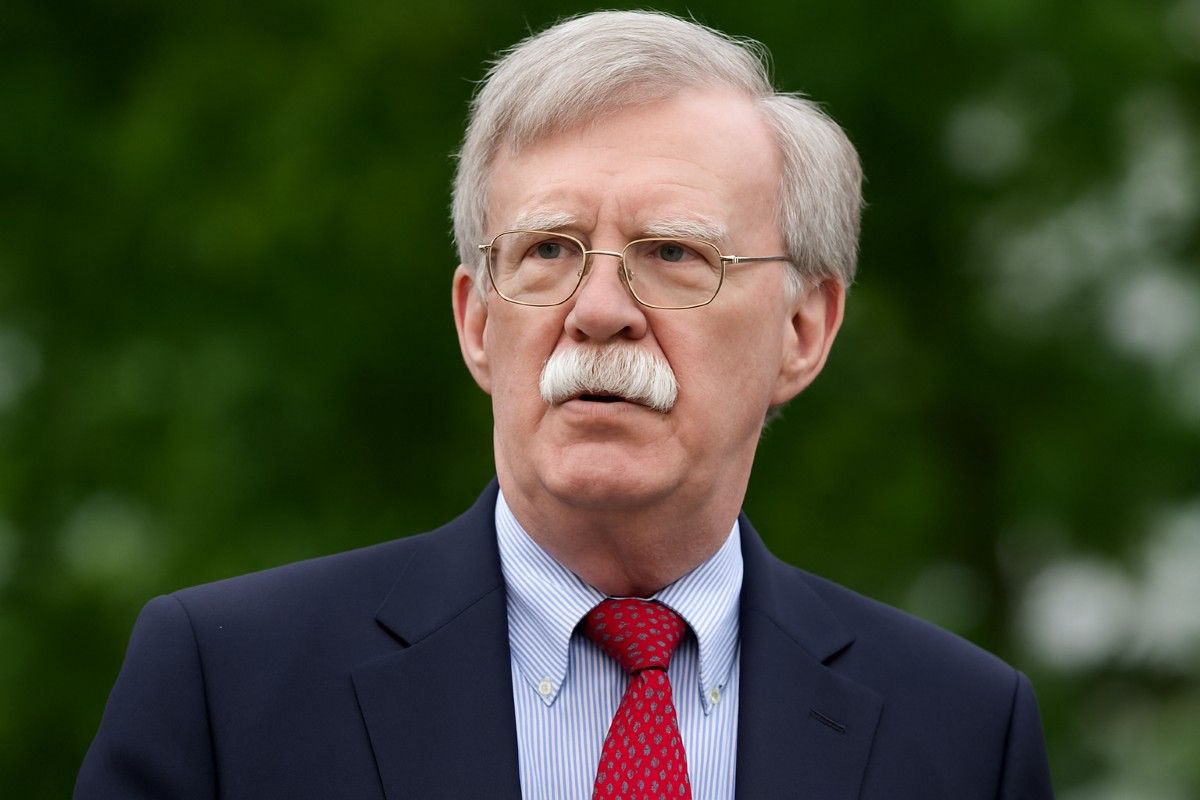 Bolton, summit Alaska: “Putin ha vinto, Trump appariva stremato”