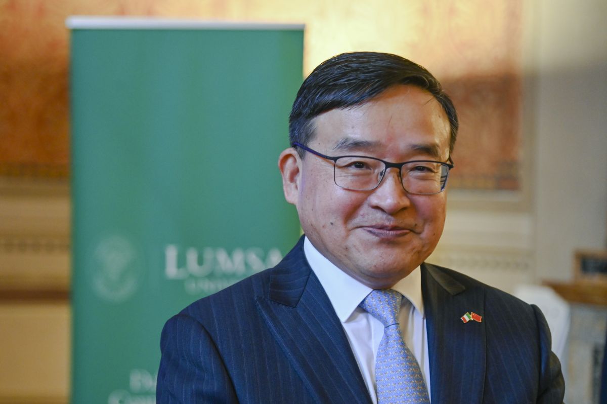 Pechino sfida Bruxelles: Pechino-Mosca, terre rare e commercio