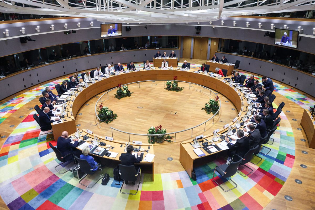 Ue, 90 miliardi per Kiev: vince il debito comune, stop agli asset