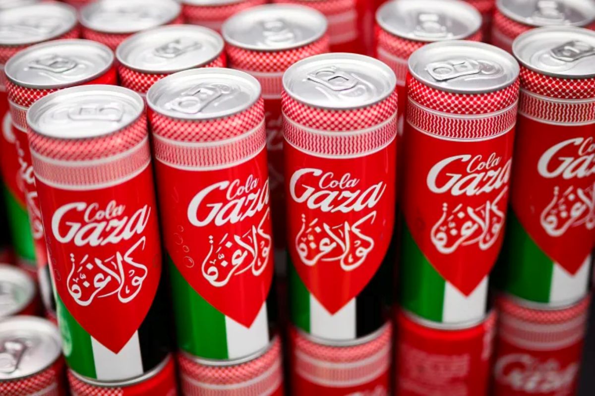 Via i prodotti israeliani, entra Gaza Cola: la scelta di Coop fa rumore