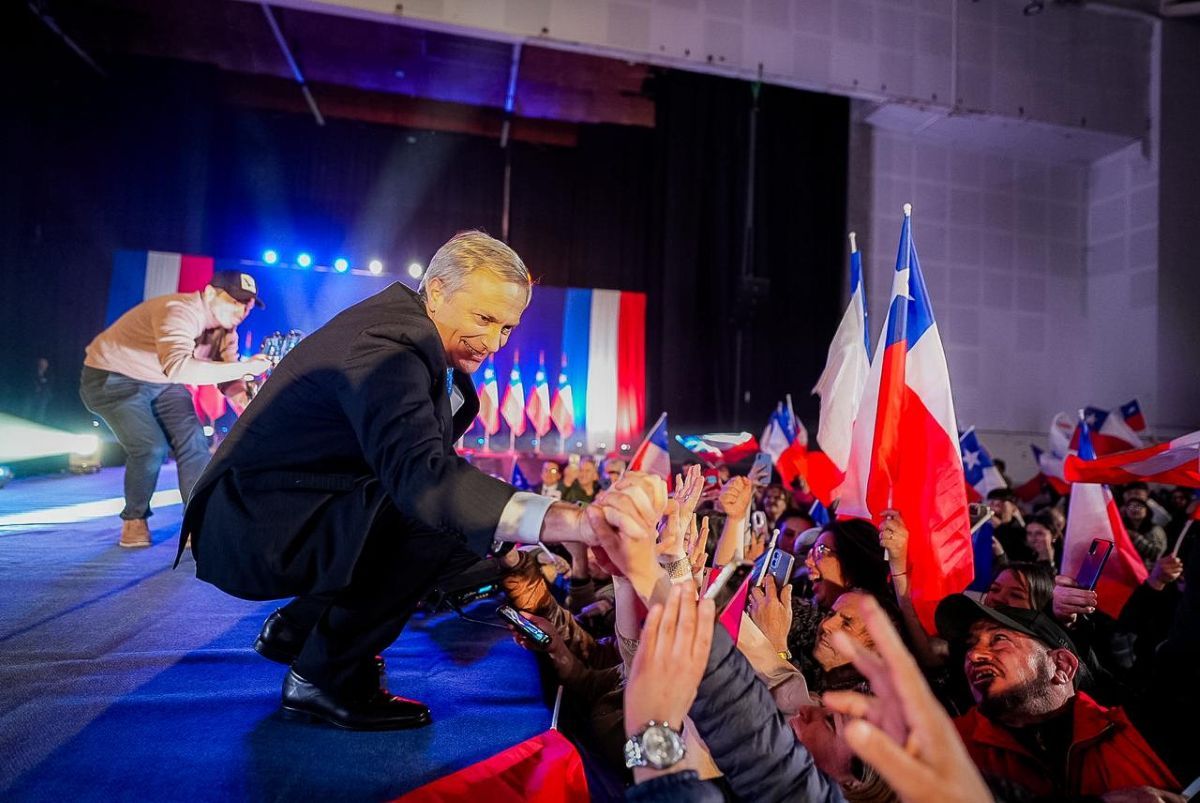 Kast presidente del Cile: svolta a destra su sicurezza e migranti