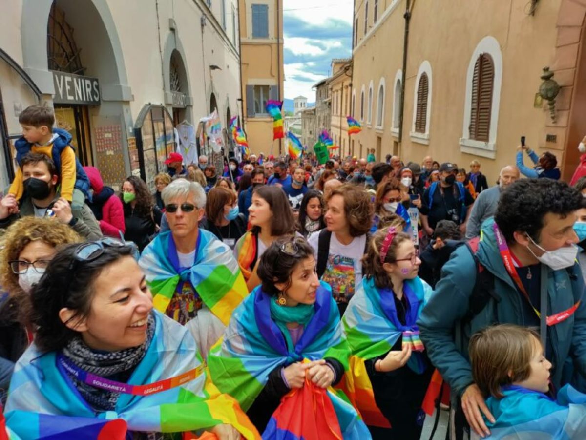 PerugiAssisi, domenica in decine di migliaia per dire basta a guerre