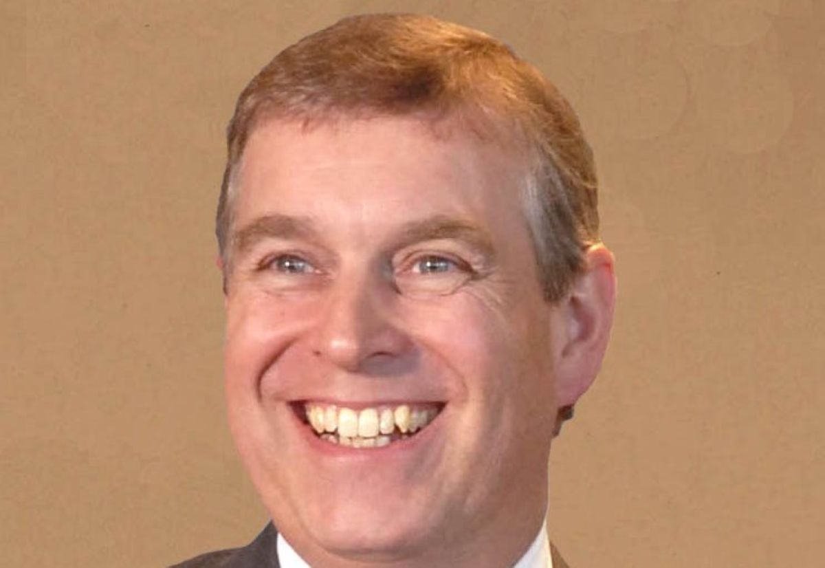 Lo strappo finale: Andrea degradato, la corona lo butta fuori