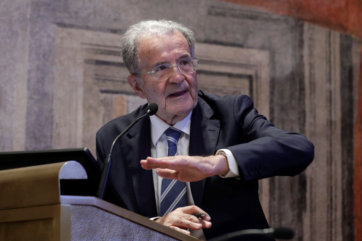 L’Europa umiliata? Prodi svela l’accordo Usa-Russia e suona l’allarme