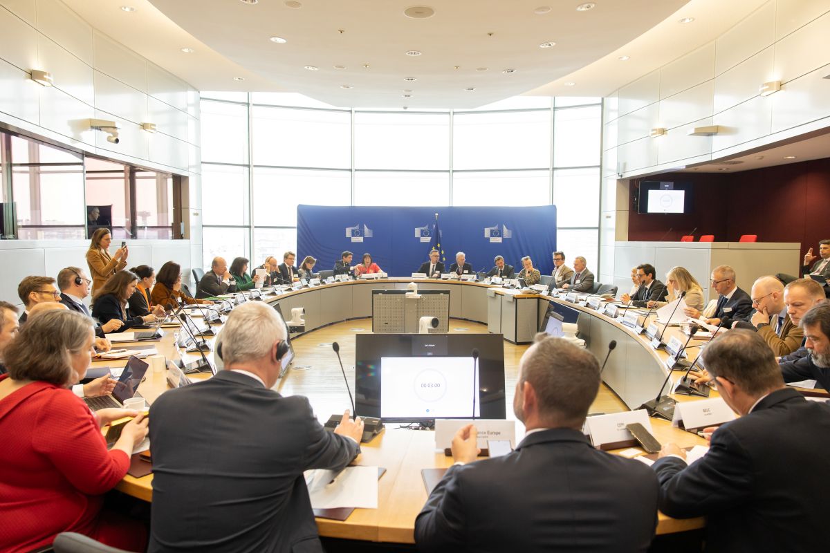 Ultimatum Usa sui dazi, l’Europa tra pressing e trappole