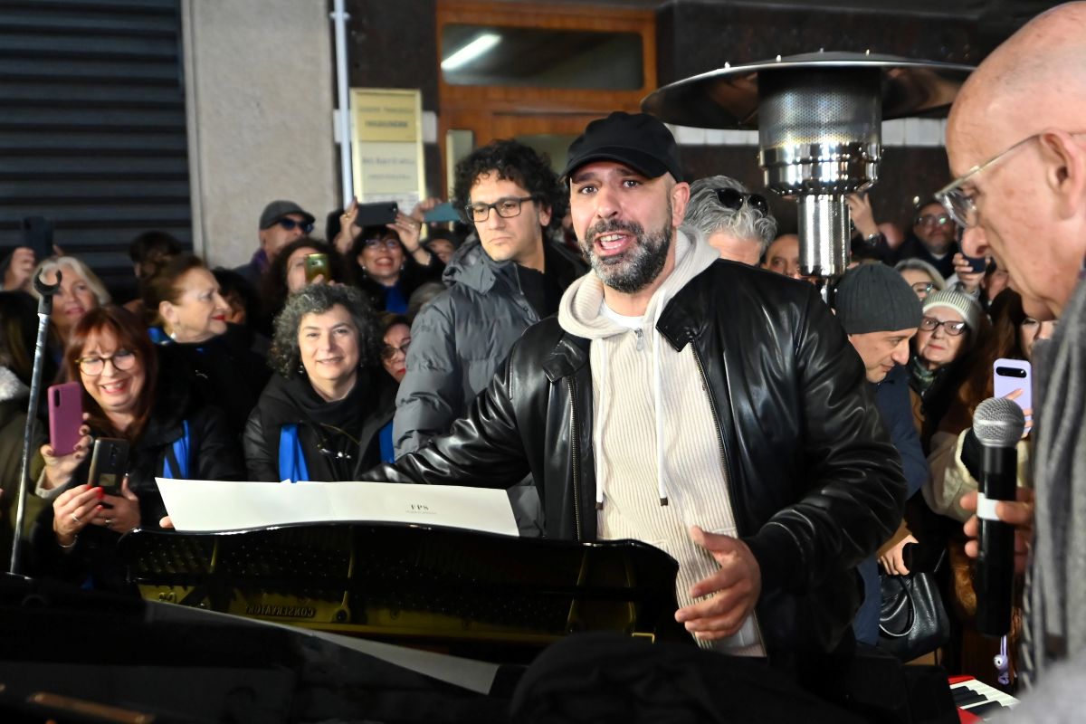 Cinema, Buen Camino vola: Zalone vede il record e punta Quo Vado?