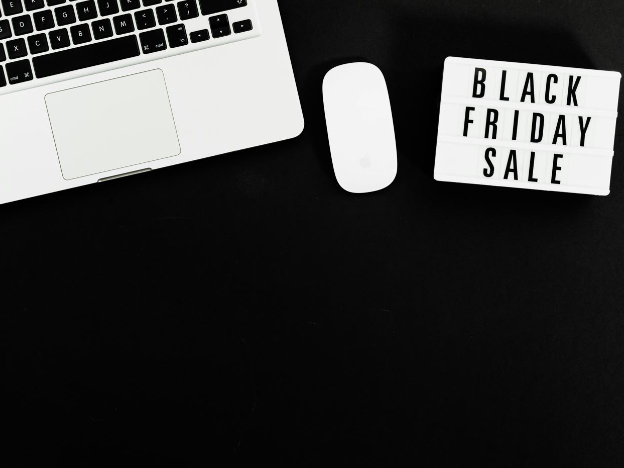 Black Friday, lo studio Mastercard: truffe sempre più sofisticate, italiani vulnerabili