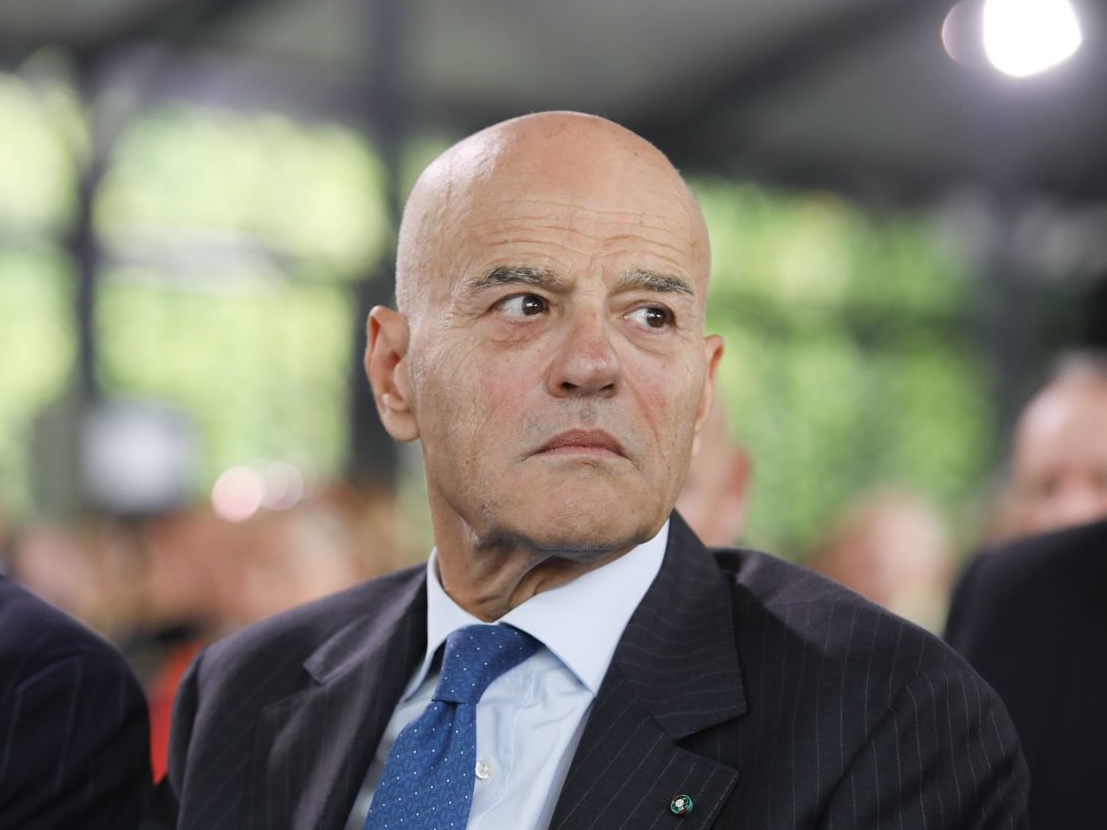 Eni accelera sulla cassa e alza il buyback: terzo trimestre oltre le attese