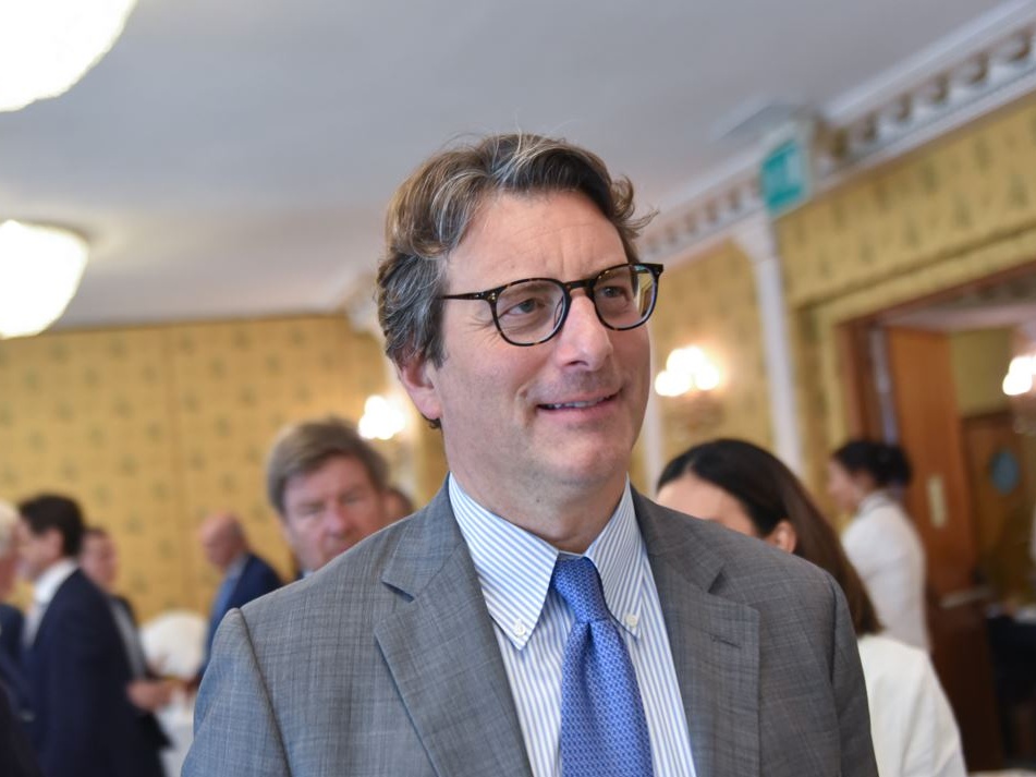 Intesa Sanpaolo lancia “S-Loan Soluzione Lavoro”, 10 miliardi per occupazione e tecnologia