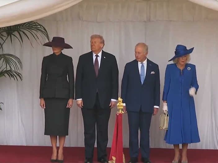 Regali sorrisi e tacchi strategici