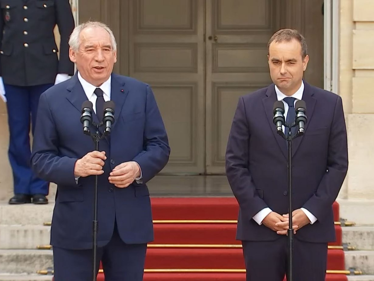 Francia, Lecornu si dimette: Macron accetta, record negativo per durata del mandato