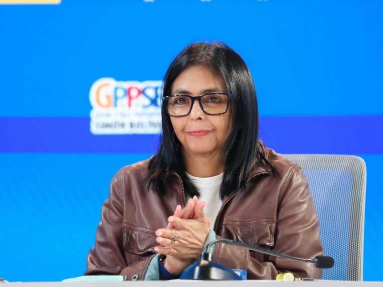 Delcy Rodríguez, la donna rimasta al comando: chi è davvero la leader di Caracas