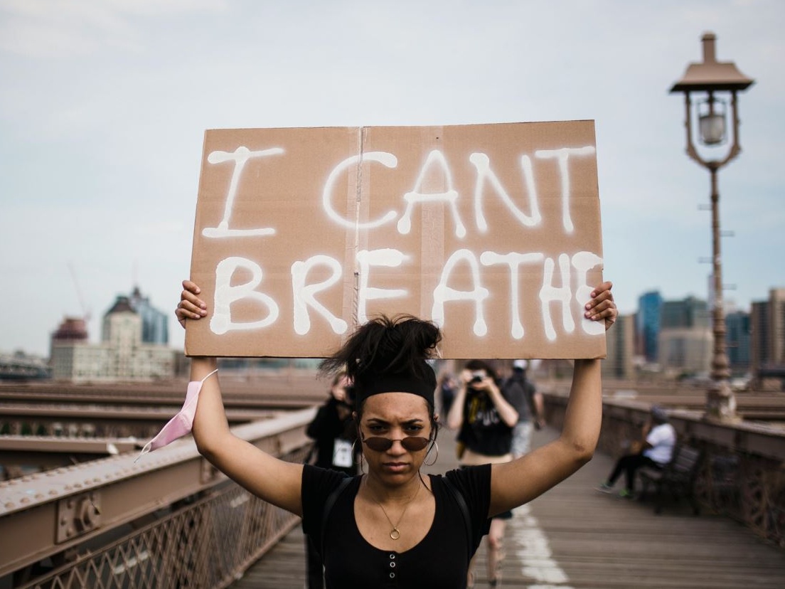 I can’t breathe: migliaia in piazza cinque anni dopo la morte di George Floyd