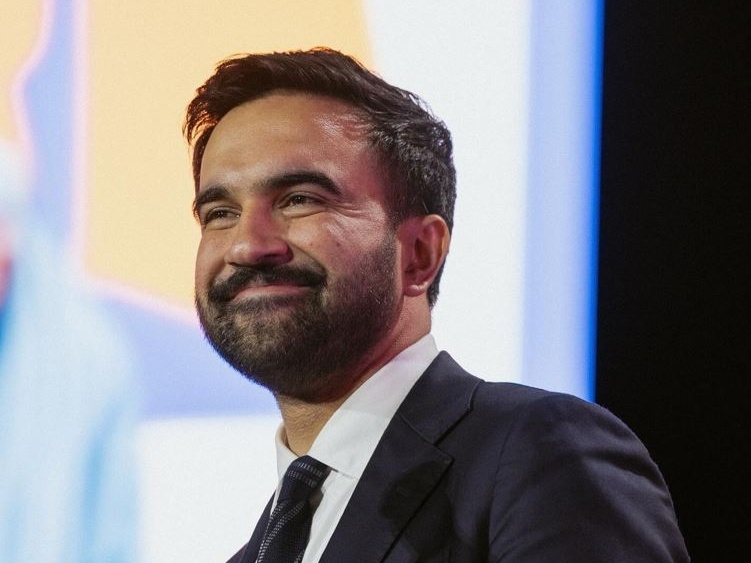 “Alza il volume, Donald!”: la sfida di Mamdani che scuote l’America