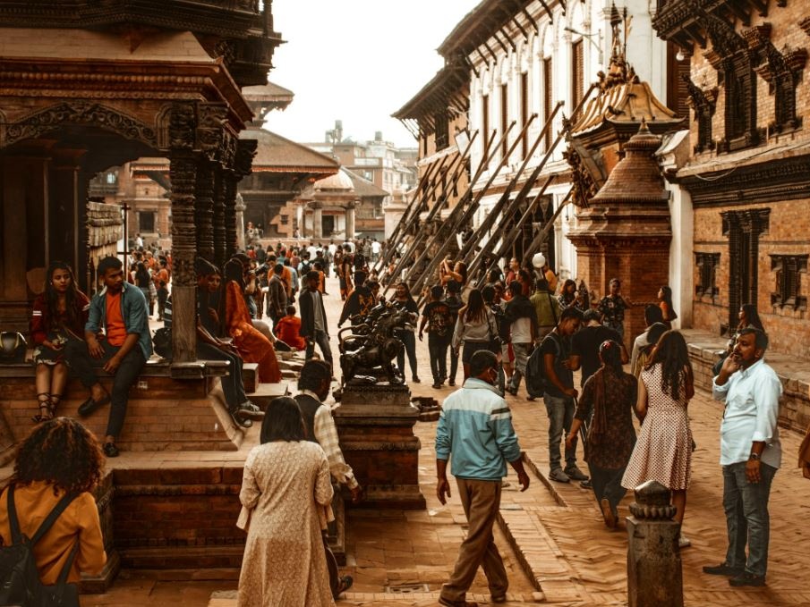 Nepal in fiamme: la rivolta della Gen Z rovescia il premier e travolge il sistema