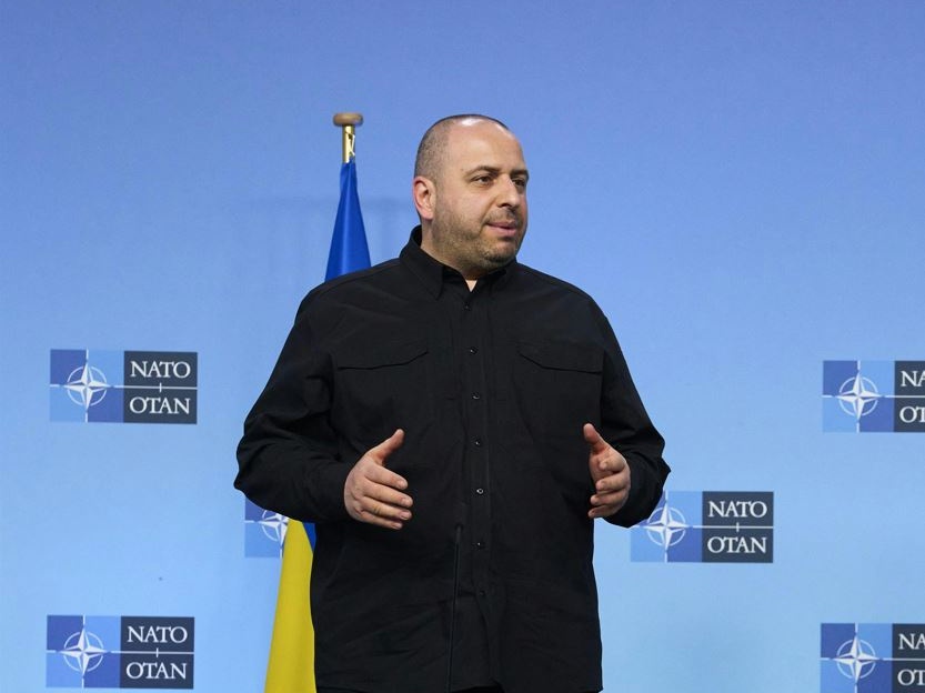 Kiev e Washington trattano sul piano di pace. Una “quasi-Nato” per l’Ucraina, ma senza soldati né adesione