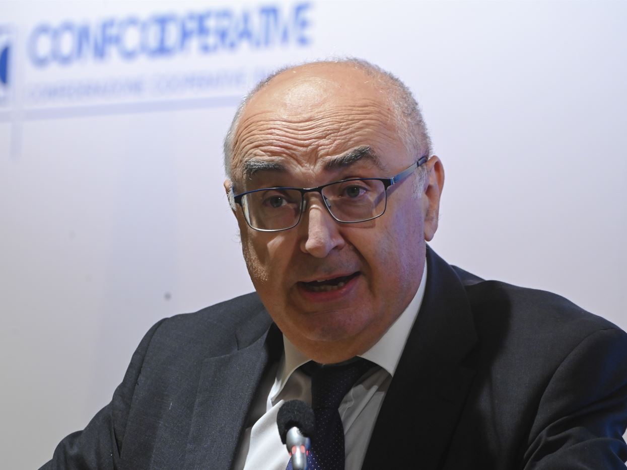 Sud, la fuga dei talenti costa oltre 4 miliardi l’anno