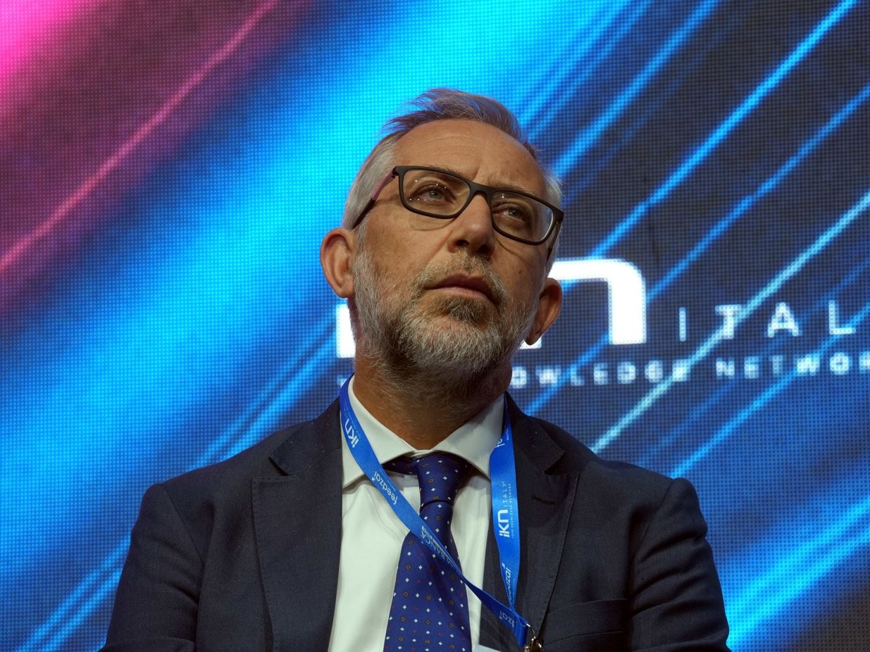 Fortech e Mastercard: dalle carte carburante alla “carta-dato”. Così cambia la gestione delle flotte aziendali