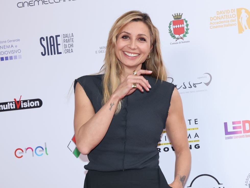 Invisibili anche sotto i riflettori