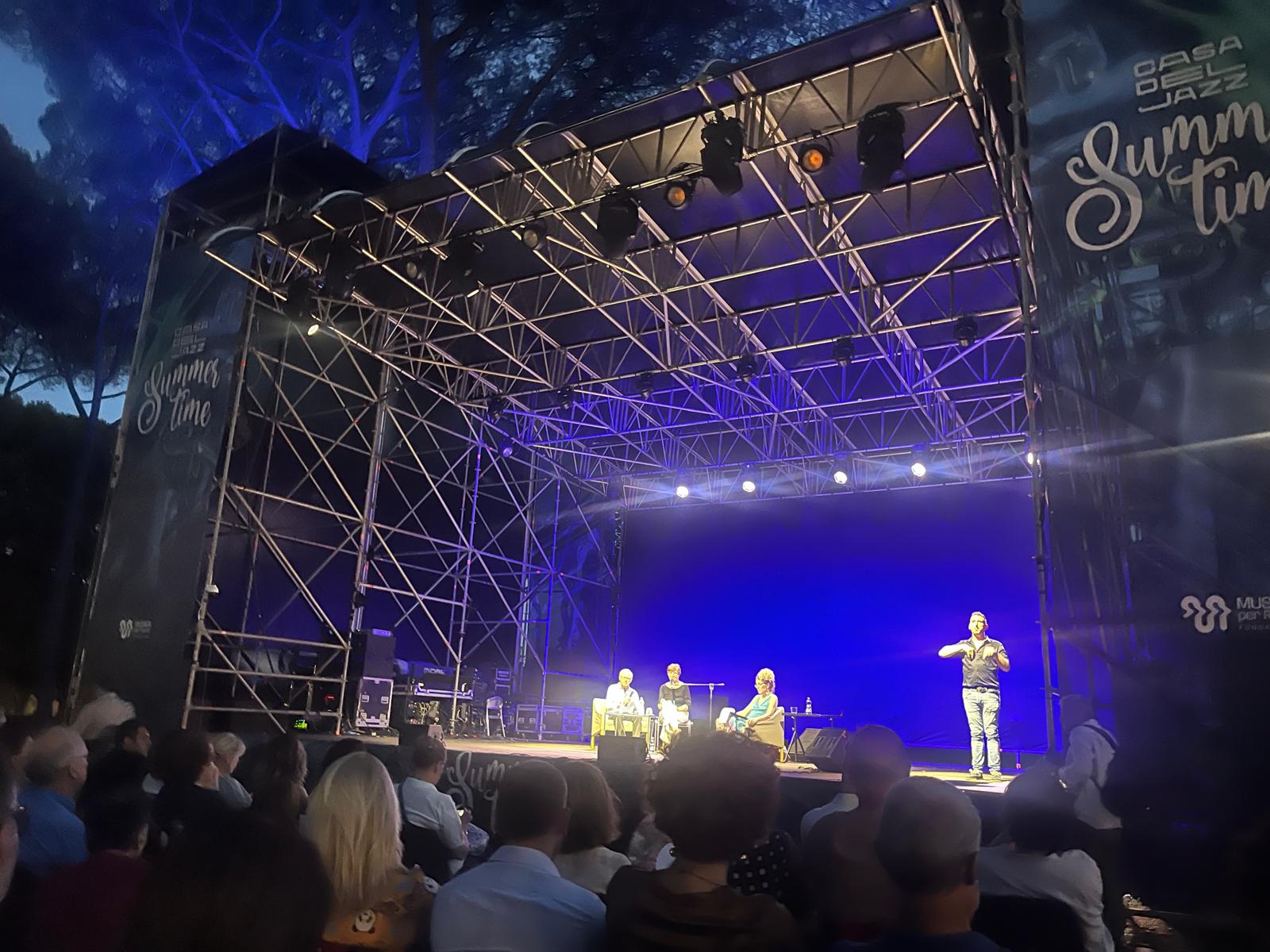 Grossman alla Casa del Jazz, la letteratura che ci salva dal ritorno del mondo