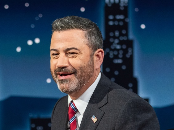 La scure di Trump sulla tv colpisce ancora: sospeso lo show di Jimmy Kimmel per commenti su Kirk
