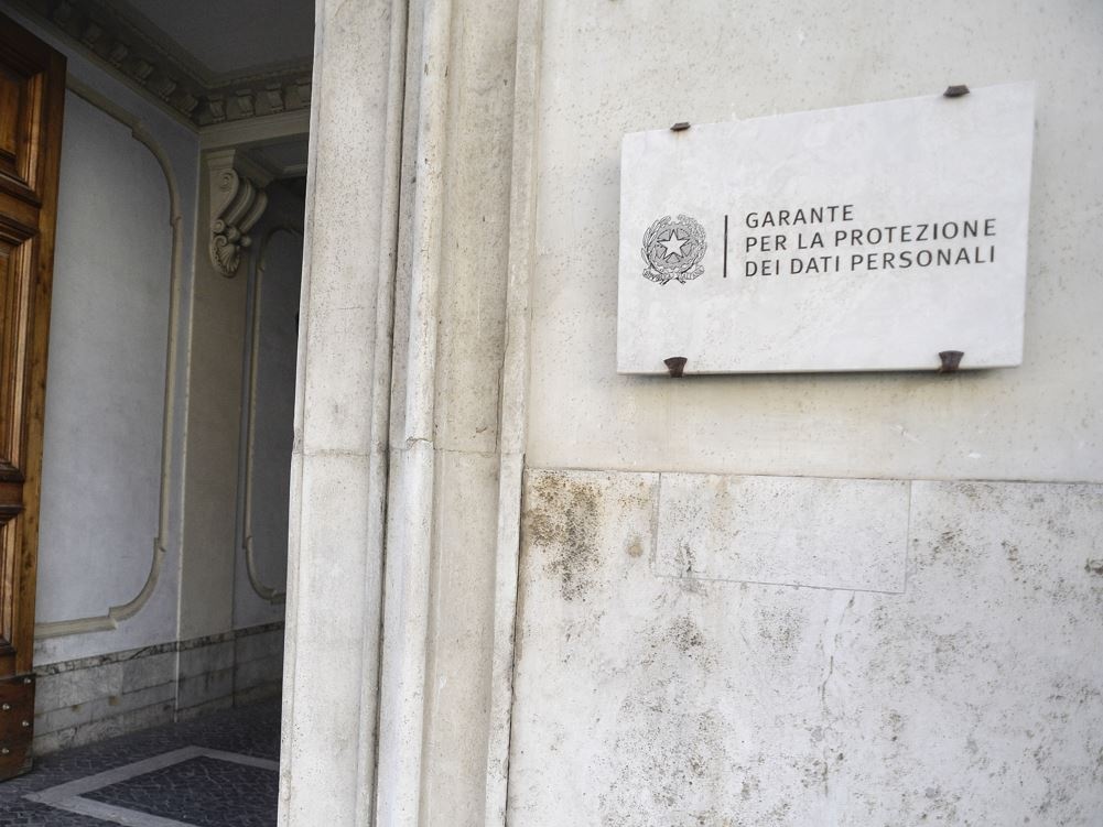 Garante Privacy sotto inchiesta: perquisizioni Gdf e ombre su Meta Ray-Ban Stories