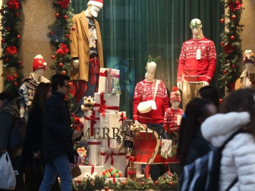 La borsa della spesa prima di Natale: prezzi, offerta e strategie di acquisto