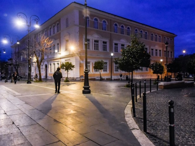 Disagio sociale ai minimi: Mic 2025 record basso, inflazione e lavoro stabili