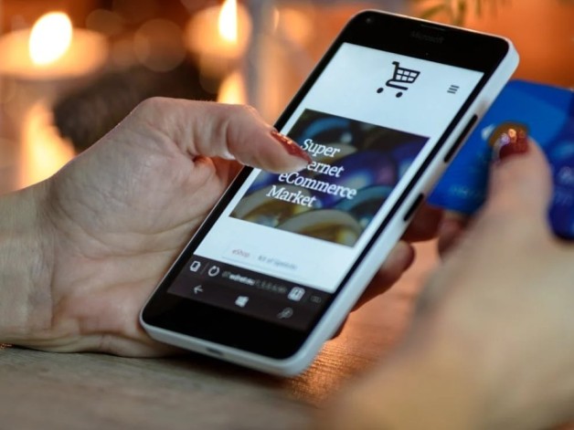 E-commerce o negozio sotto casa? I numeri che spiegano perché il commercio fisico non è affatto finito