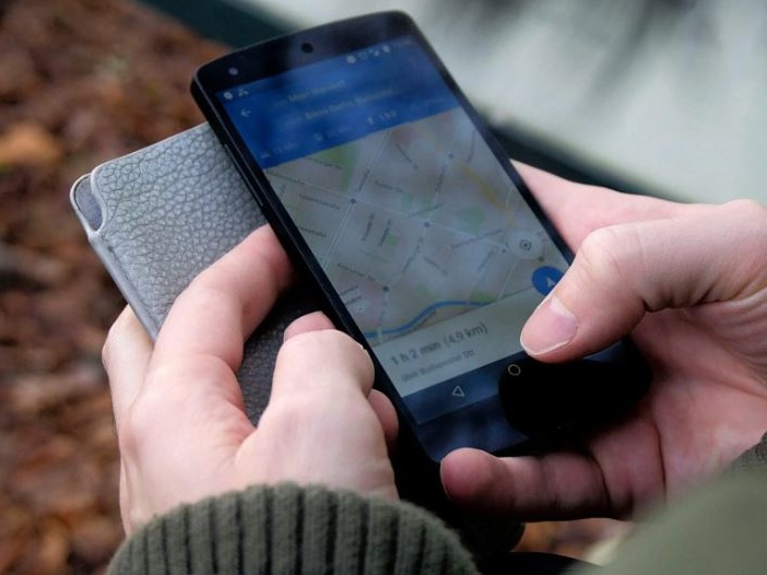 Google Maps ti fa ritrovare l’auto: quanto vale questa novità per l’economia urbana?