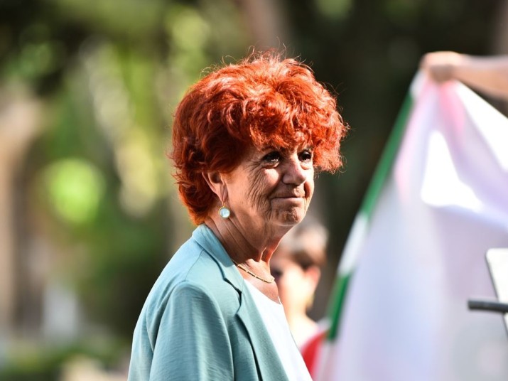 Valeria Fedeli, una vita pubblica